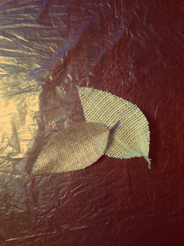 DIY burlap leaves / ornaments, Pinterest, Christmas tree