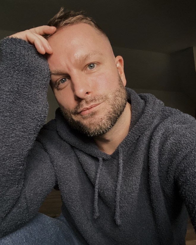 Barefoot Dreams CozyChic Men's Pullover Hoodie